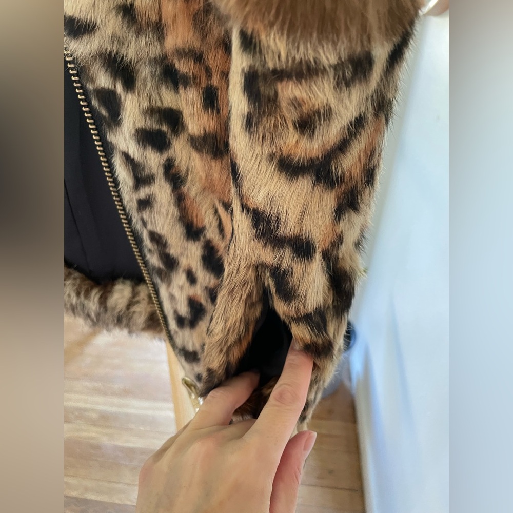 Adrienne Landau Real Fur Vest- Leopard/Jaguar Print - Picture 6 of 7